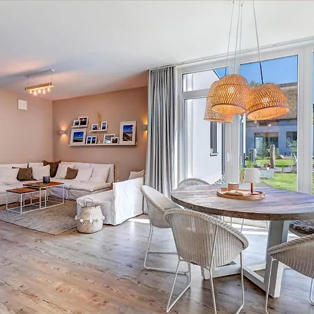 Diplomatenviertel Hygge Hus *
